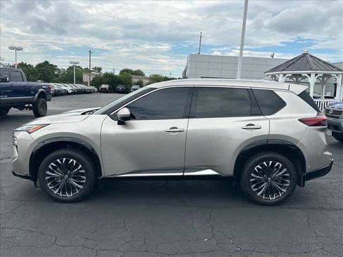Used 2026 Nissan Rogue Platinum w/ Platinum Premium Package AWD/4WD image 6