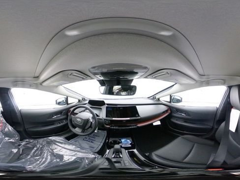 New 2026 Toyota Prius Plug-In Hybrid FWD image 66