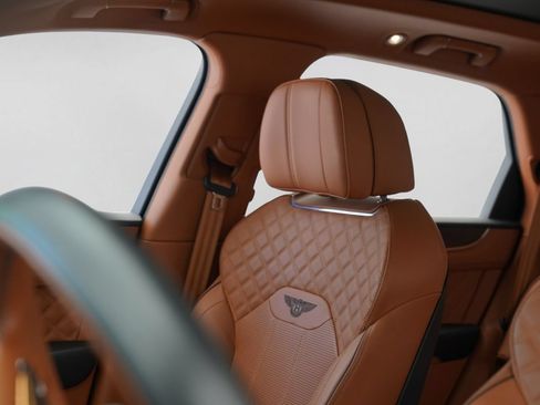 Used 2022 Bentley Bentayga Speed AWD/4WD image 11