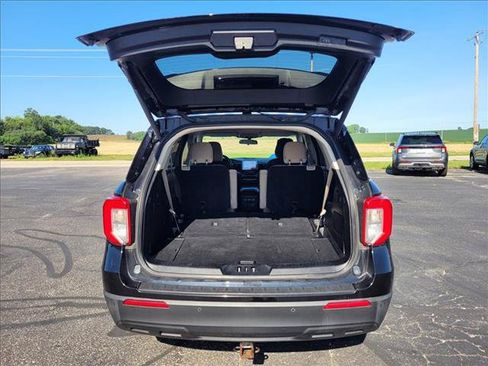 Used 2020 Ford Explorer XLT AWD/4WD image 7