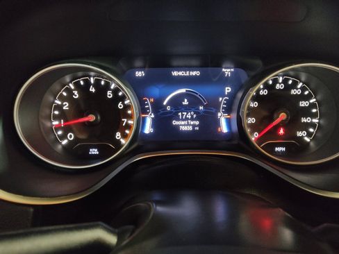 Used 2019 Jeep Compass Latitude w/ Popular Equipment Group image 23