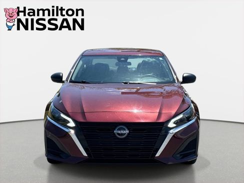 Used 2024 Nissan Altima 2.5 SV FWD image 6