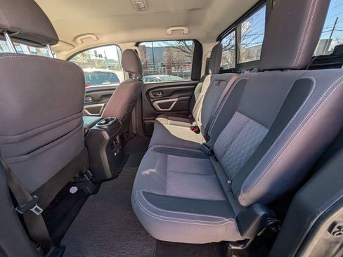 Used 2020 Nissan Titan SV w/ SV Convenience Package image 17