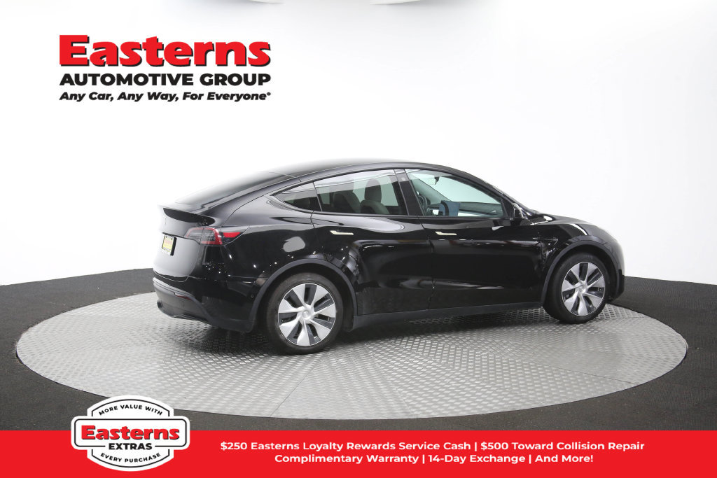 Used 2022 Tesla Model Y Long Range AWD/4WD image 40