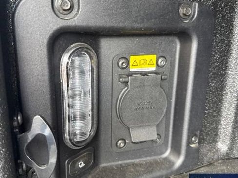 Used 2024 Ford Maverick Lariat FWD image 10
