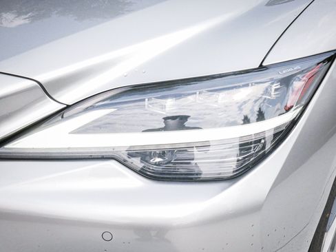 Used 2021 Lexus LS 500 w/ Interior Upgrade Package RWD image 6