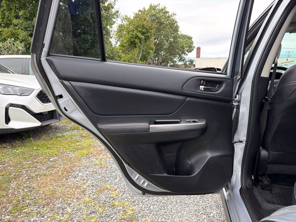 Used 2015 Subaru Crosstrek Touring AWD/4WD image 27