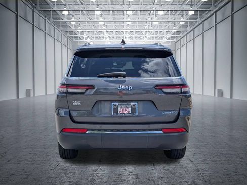Used 2023 Jeep Grand Cherokee L Limited RWD image 8