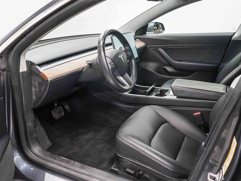 Used 2019 Tesla Model 3 Long Range image 17