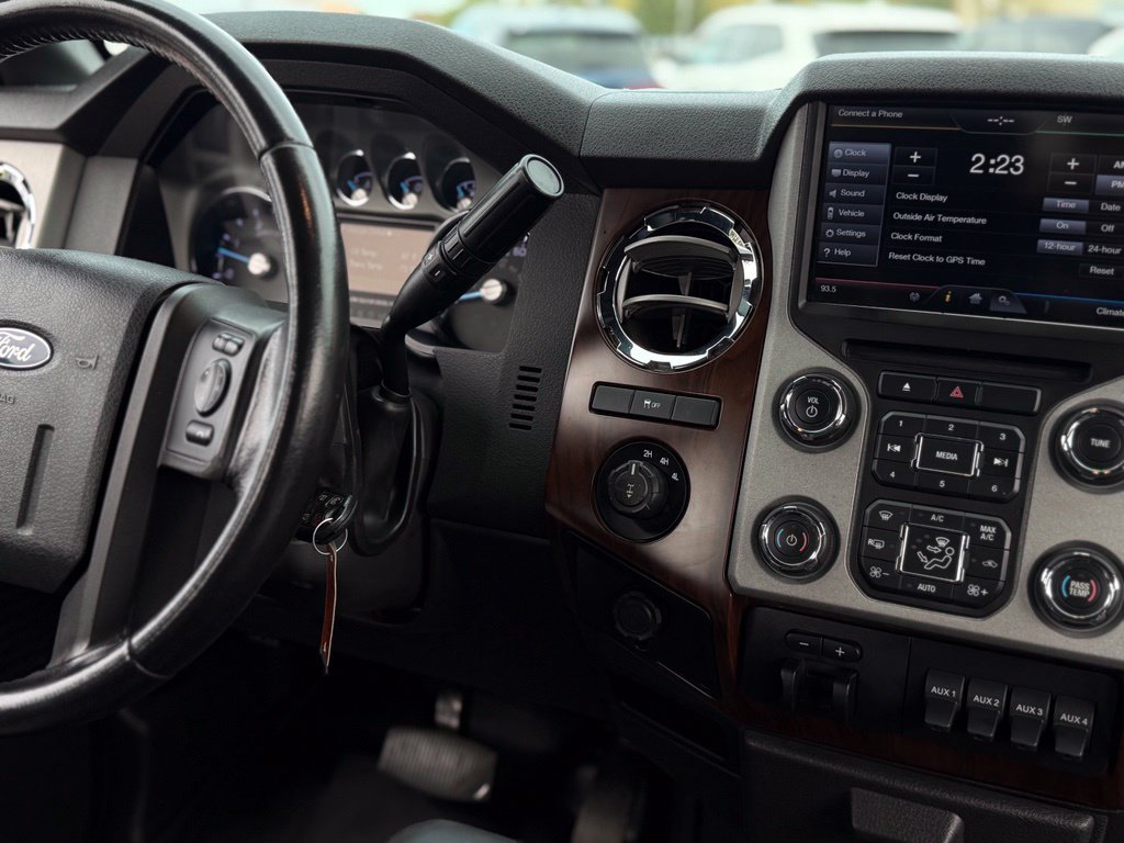 Used 2013 Ford F350 Lariat w/ Lariat Ultimate Pkg AWD/4WD image 22