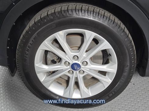 Used 2019 Ford Escape SE image 9