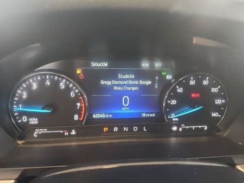 Certified 2022 Ford Explorer XLT AWD/4WD image 5