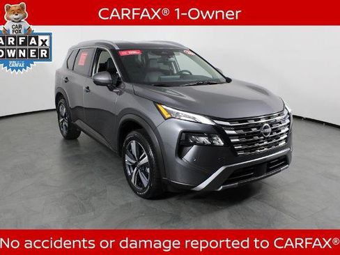 Certified 2026 Nissan Rogue SL FWD image 5