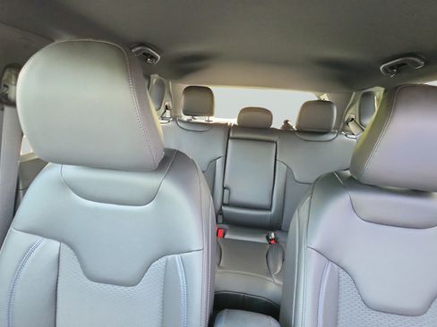 New 2026 Jeep Compass Latitude AWD/4WD image 21