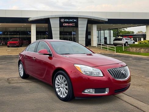Certified 2013 Buick Regal Premium image 1