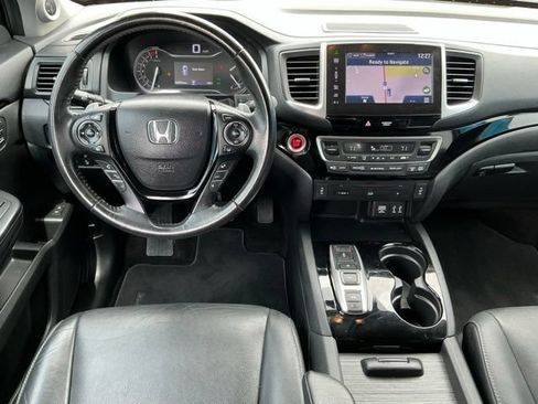 Used 2016 Honda Pilot Touring image 8