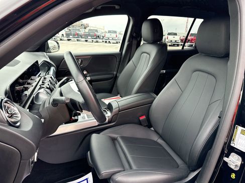Used 2024 Mercedes-Benz GLB 250 image 13