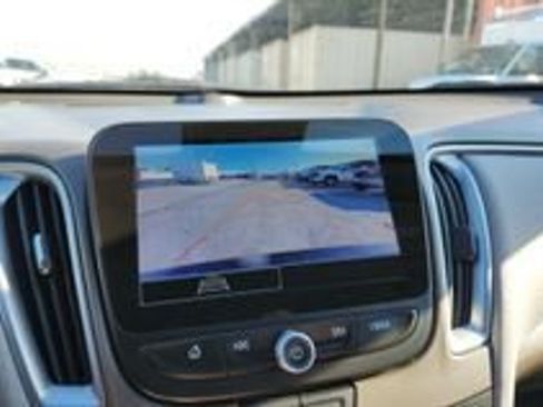 Certified 2025 Chevrolet Malibu LT image 13