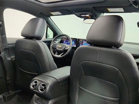Used 2024 Chevrolet Blazer EV LT image 27