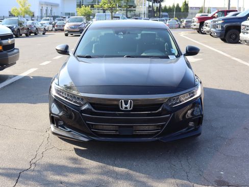Used 2022 Honda Accord Sport image 3