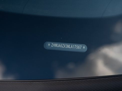 Used 2021 Lamborghini Huracan STO RWD image 63