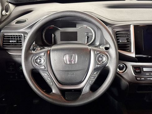 Used 2020 Honda Ridgeline Sport image 13