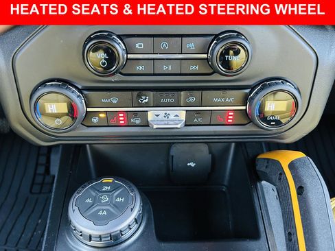 Used 2023 Ford Bronco Badlands image 6