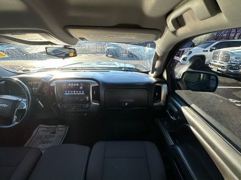 Used 2018 Chevrolet Silverado 1500 LT w/ All Star Edition image 27