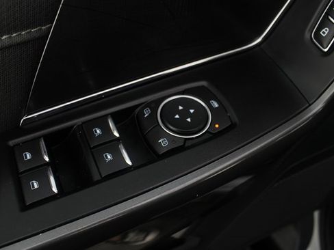 Used 2022 Ford F150 XLT w/ Equipment Group 302A High image 14