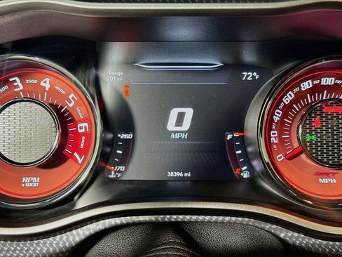 Used 2016 Dodge Challenger SRT Hellcat RWD image 40