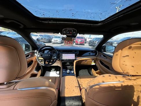 New 2026 Jeep Grand Cherokee Summit w/ Obsidian Package image 31