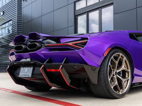 Used 2026 Lamborghini Revuelto AWD/4WD image 21