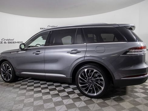 Used 2025 Lincoln Aviator Reserve w/ Equipment Group 201A image 7