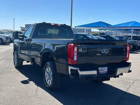 Certified 2024 Ford F250 XLT image 5