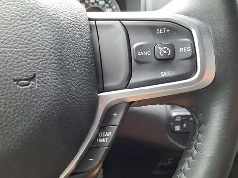 Used 2024 RAM 2500 Big Horn AWD/4WD image 28