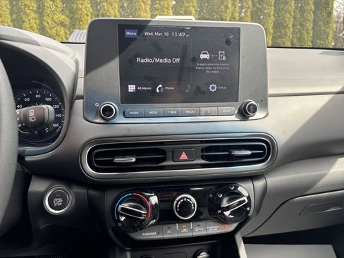 Used 2022 Hyundai Kona SEL image 25