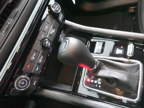 New 2026 Jeep Compass Latitude image 19