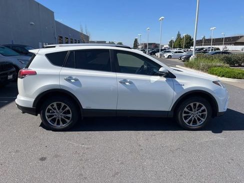 Used 2018 Toyota RAV4 Limited w/ Advanced Technology Package image 4