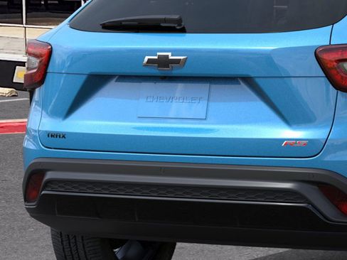 New 2026 Chevrolet Trax RS w/ Driver Confidence Package image 14