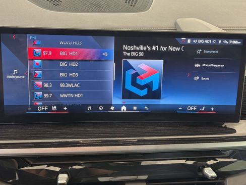 Used 2025 BMW X7 M60i w/ Climate Comfort Package AWD/4WD image 25