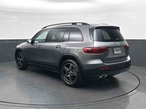Used 2026 Mercedes-Benz GLB 250 4MATIC image 6