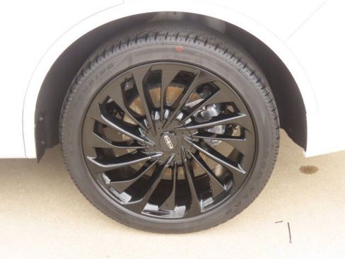 Used 2026 Lincoln Aviator Reserve w/ Jet Appearance Package RWD image 16