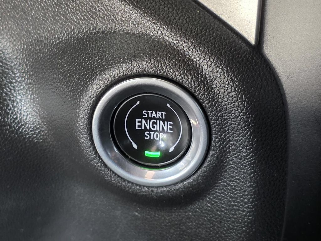 Used 2020 Chevrolet Silverado 1500 LT Trail Boss AWD/4WD image 16