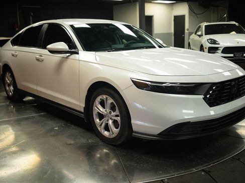 Used 2025 Honda Accord LX image 5