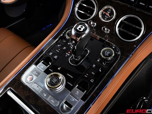 Used 2024 Bentley Continental GT AWD/4WD image 30