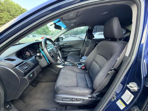 Used 2013 Honda Accord Sport image 9