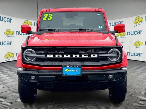 Used 2023 Ford Bronco Outer Banks image 2