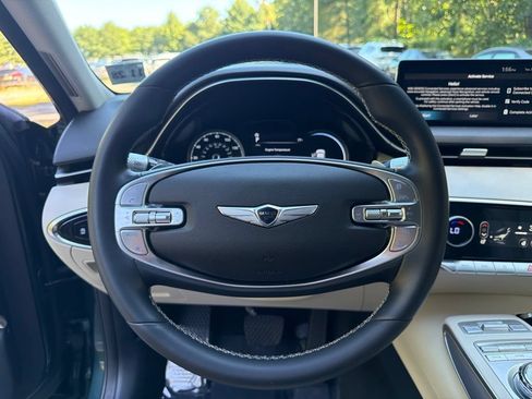 Used 2024 Genesis GV70 2.5T w/ Select Package AWD/4WD image 21