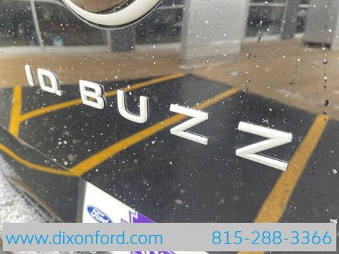 New 2025 Volkswagen ID. Buzz Pro S image 26