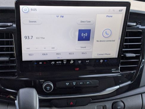 Used 2023 Ford Transit 350 XLT image 20